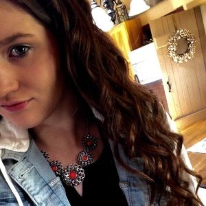 Meet your Posher, Desiree